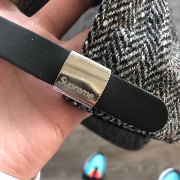 NWT Supreme Wool Herringbone Cap Classic Logo - Picture 3 of 5